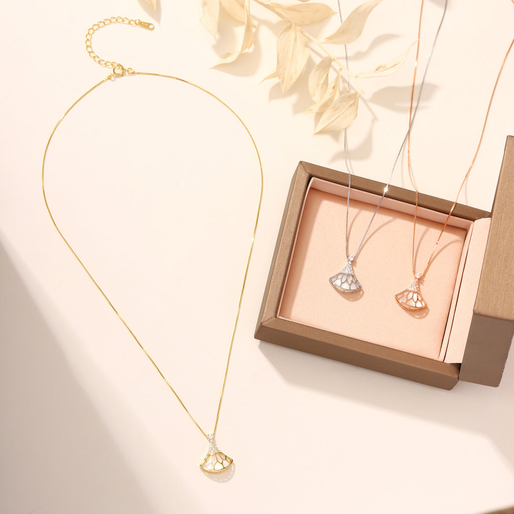 Scallop Shell Pendant